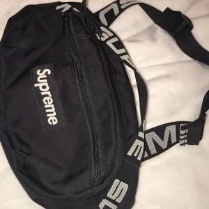 Supreme fanny pack